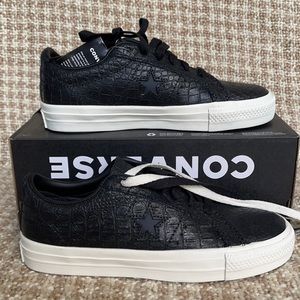 Converse Ctas Hi Black Currant/Black/White WMNS